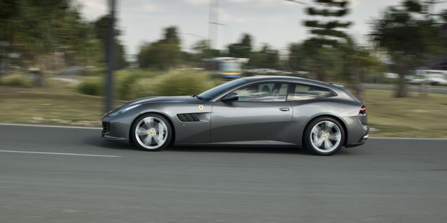  Ferrari GTC4Lusso 2016 года  (AU) (фото 26 из 32)